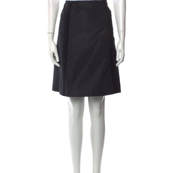 Prada Knee Length Wrap Velcro Vintage Black Skirt Size EU 40 / US Small - Picture 4 of 4